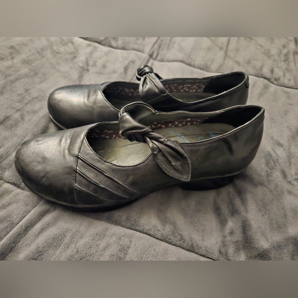 Dansko Women's Mary Jane Style Shoes 39